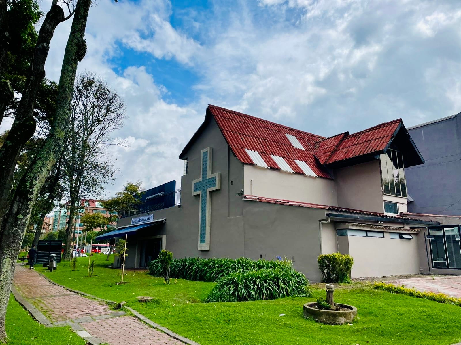 Fachada de Iglesia Cristiana Comunidad de Gracia